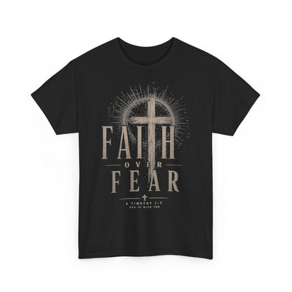Faith Over Fear T-Shirt — Christian Streetwear T-Shirt - MEA LAETUS - Mock up schwarz vorne