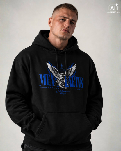 Mann trägt Heaven in Motion | Christian Streetwear Hoodie