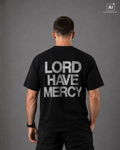 Lord Have Mercy | Christian Streetwear T-Shirt - Modell trägt schwarze Variante