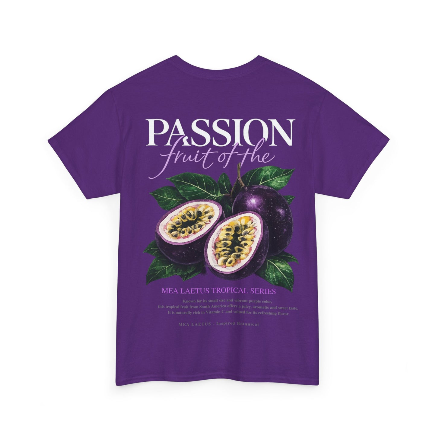Lila MEA LAETUS T-Shirt mit großem Maracuja-Backprint im Tropical-Botanical-Look.