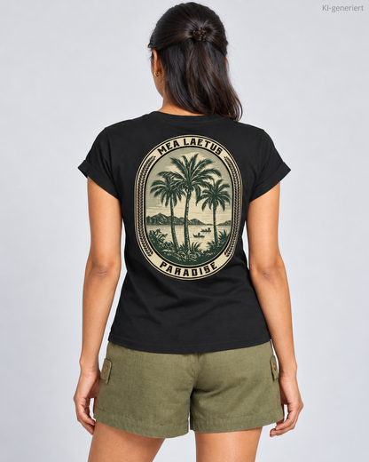 MEA LAETUS schwarzes Damen-T-Shirt Palmen Edition – Studio-Nahaufnahme des ovalen Rückenemblems mit drei Palmen.