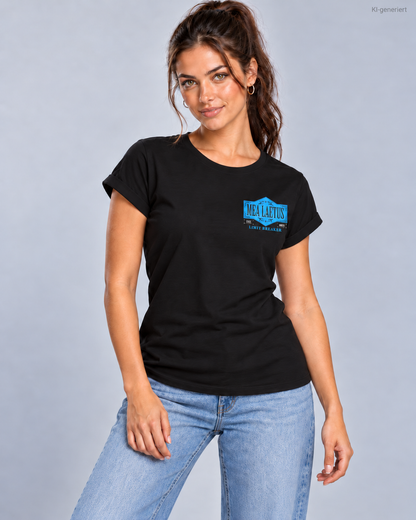 Dreiviertelansicht des schwarzen MEA LAETUS Limitbreaker Damen-T-Shirts mit blauem Brustprint